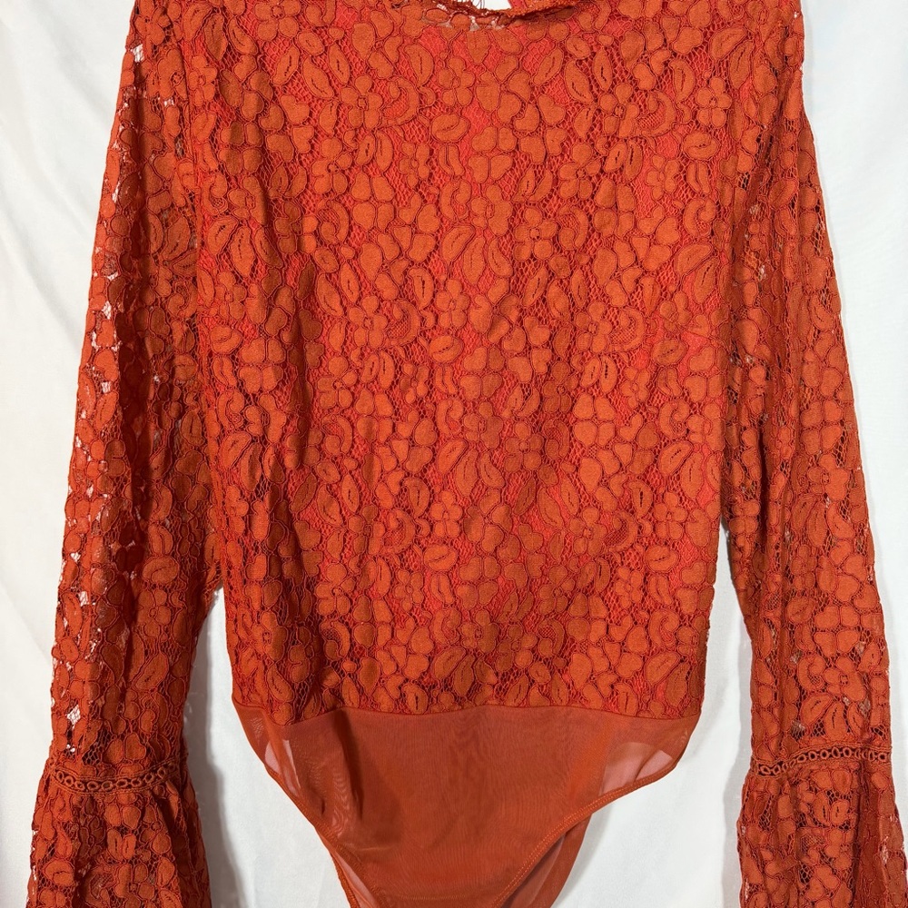Endless Rose REVOLVE Long Sleeve Cut Back Lace Detailed Bodysuit, Large, NWT - Picture 8 of 16